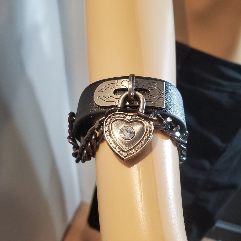 Vintage Black and Silver Heart Charm Bracelet